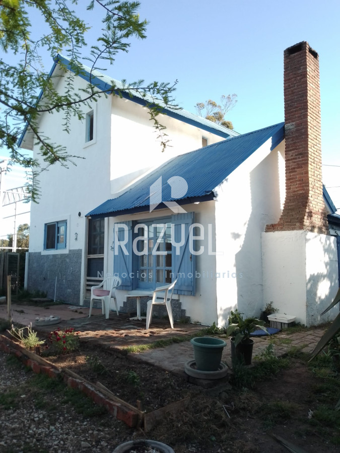 Casa ID.476 - Casa y comercio en Venta Bal B.A.