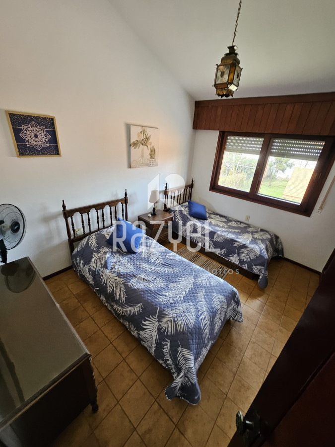 Casa ID.998 - Casa en Alquiler Anual Aidy Grill