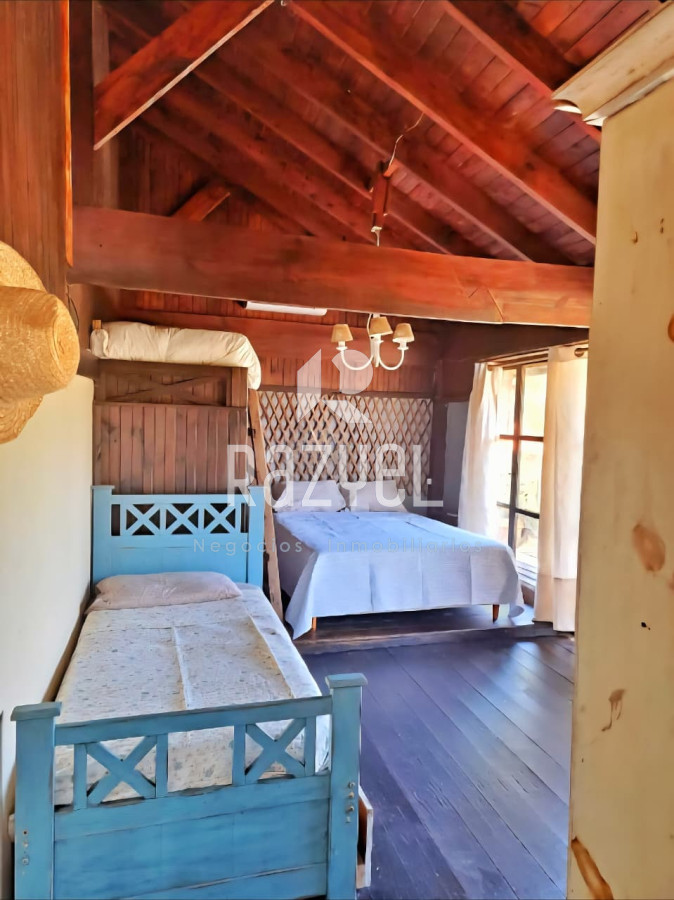 Casa ID.1101 - Casa en Venta Pinares a 100 mts del mar