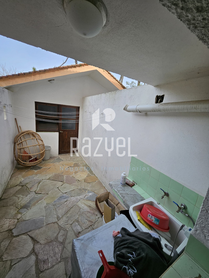 Casa ID.998 - Casa en Alquiler Anual Aidy Grill