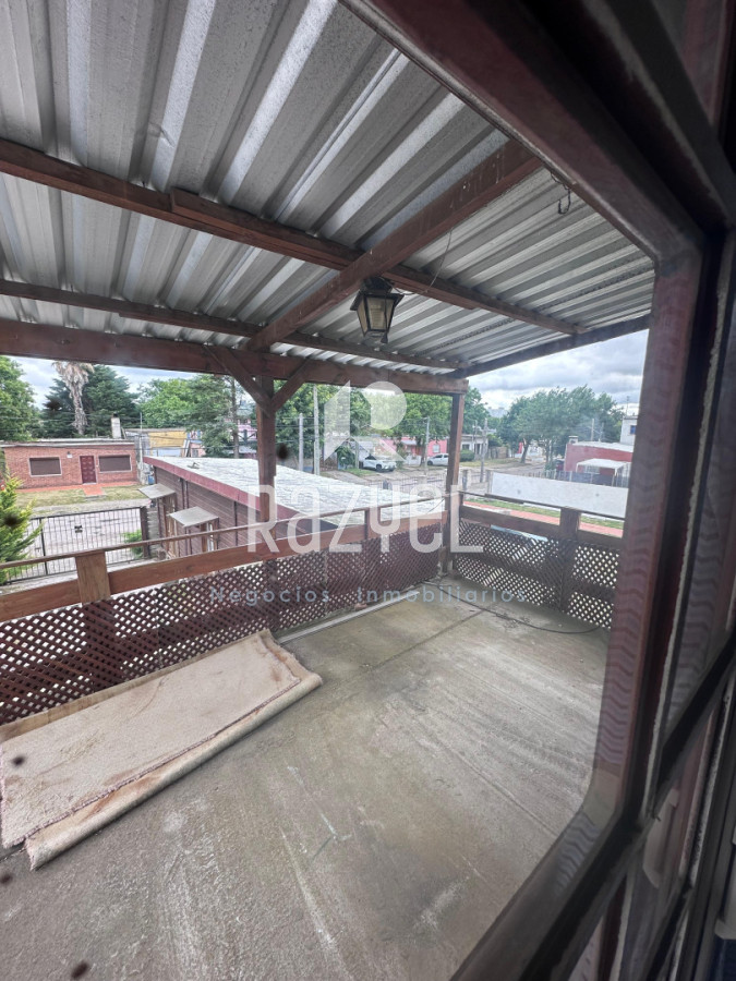 Casa ID.1236 - “Dos casas en un padrón , San Carlos .No apta banco”