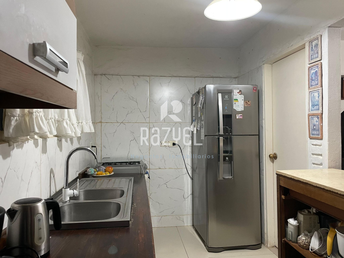 Casa ID.476 - Casa y comercio en Venta Bal B.A.