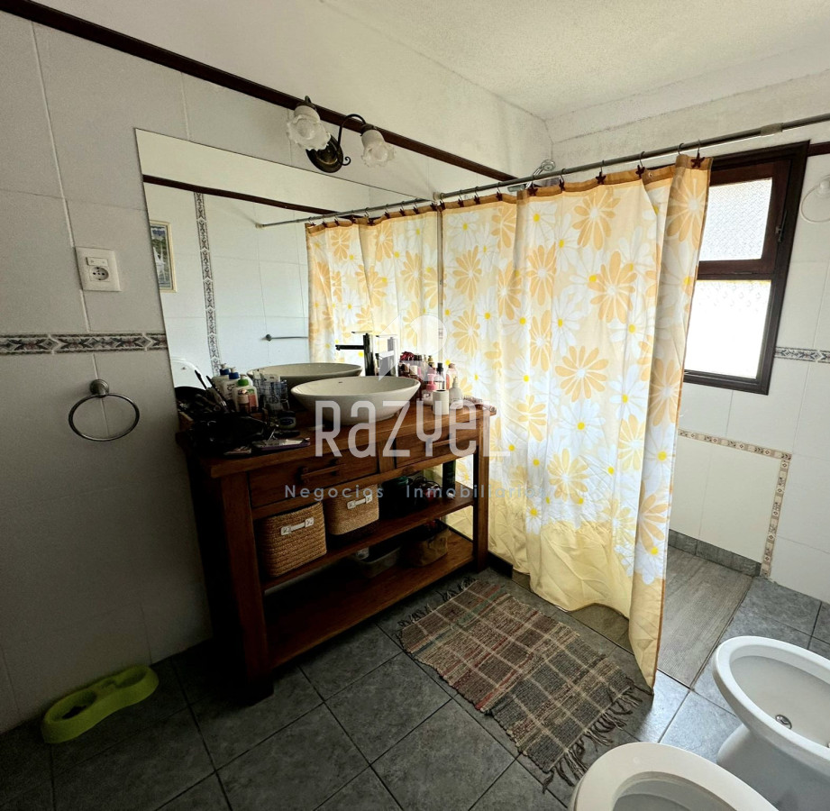 Casa ID.646 - Casa en AlquilerPunta del Este DISPONIBLE TEMPORADA 5 dormitorios Excelente Propiedad