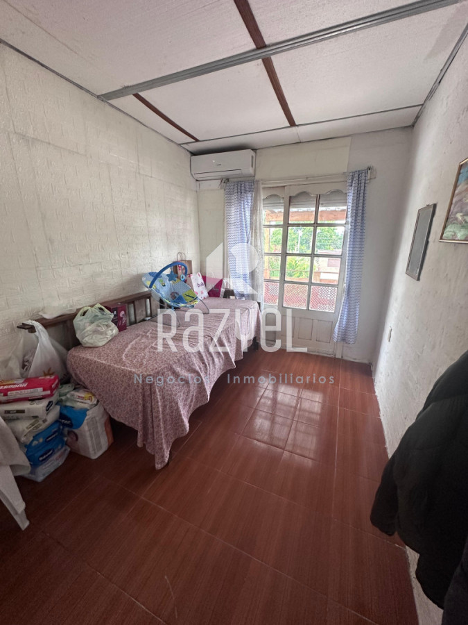 Casa ID.1236 - “Dos casas en un padrón , San Carlos .No apta banco”