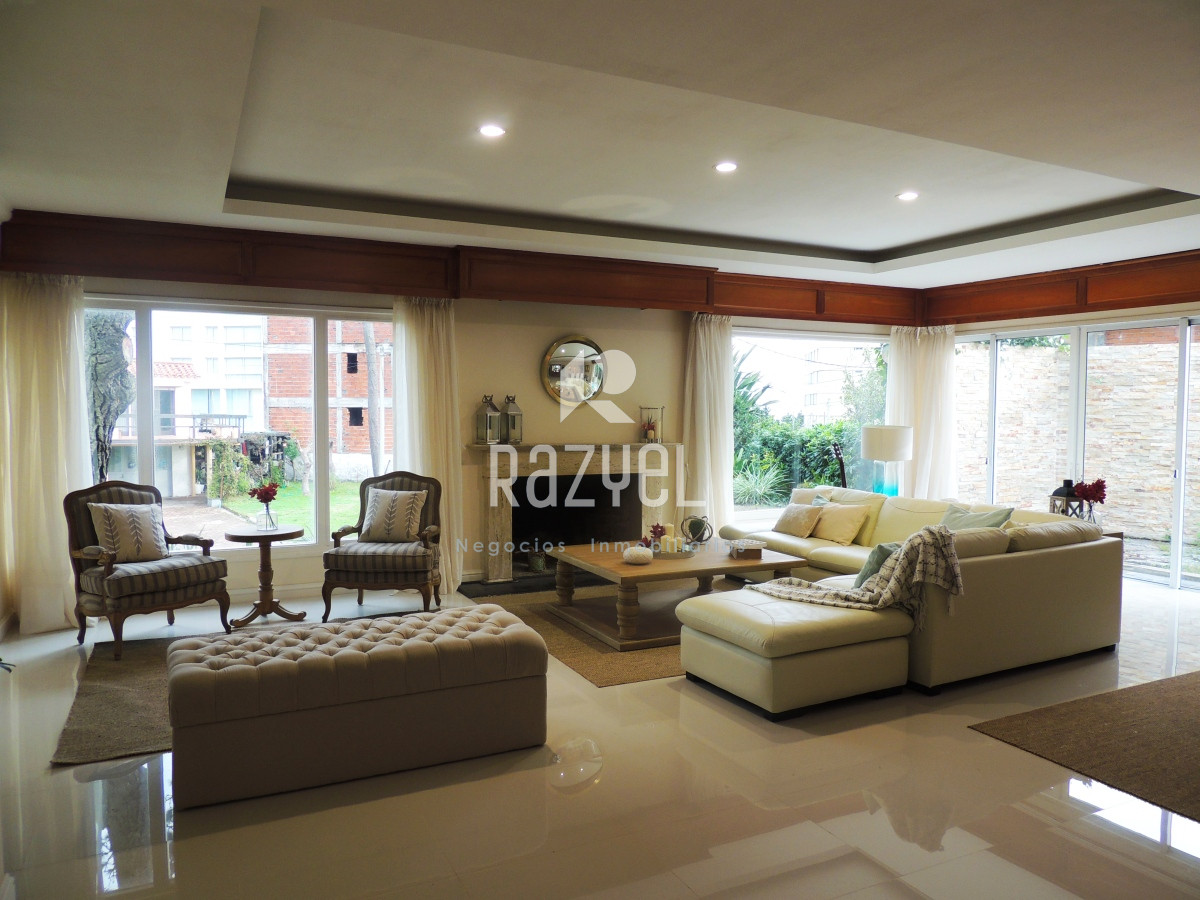 Casa ID.768 - Hermosa casa de 4 dormitorios 