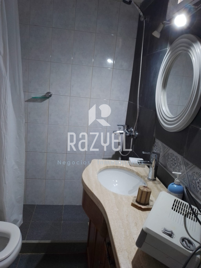 Casa ID.476 - Casa y comercio en Venta Bal B.A.