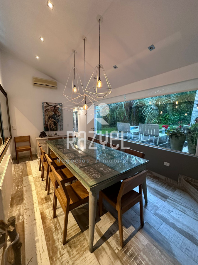 Casa ID.385 -  Casa en venta y alquiler anual de 5 dorm y 4 baños.