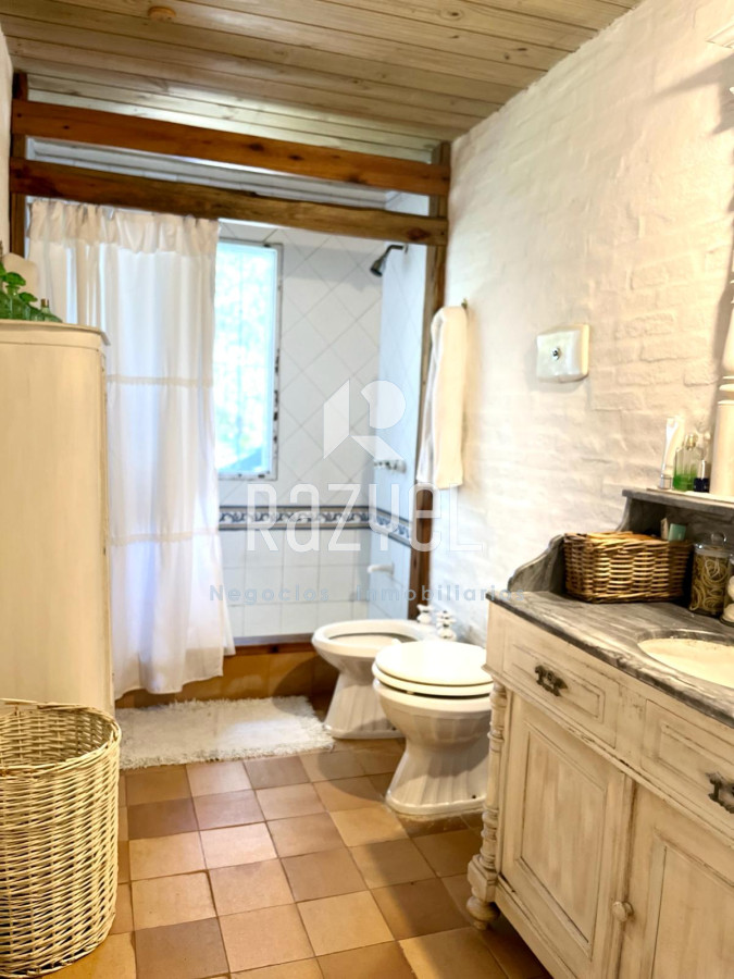 Casa ID.666 - Magnifica casa para vivir todo el anio y disfrutar de sus comodidades.