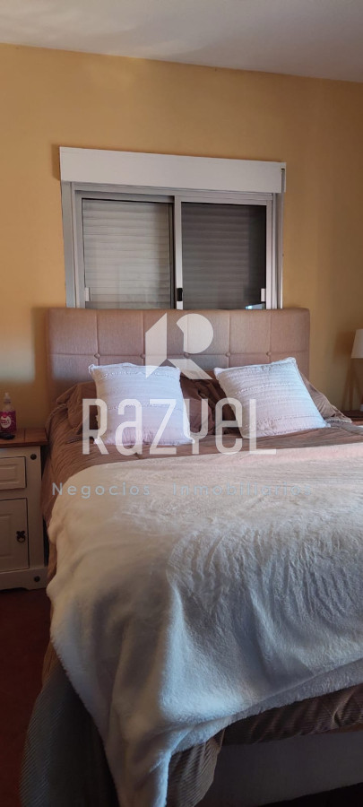 Casa ID.1151 -  Venta de Casa 3 dormitorios y Local  comercial