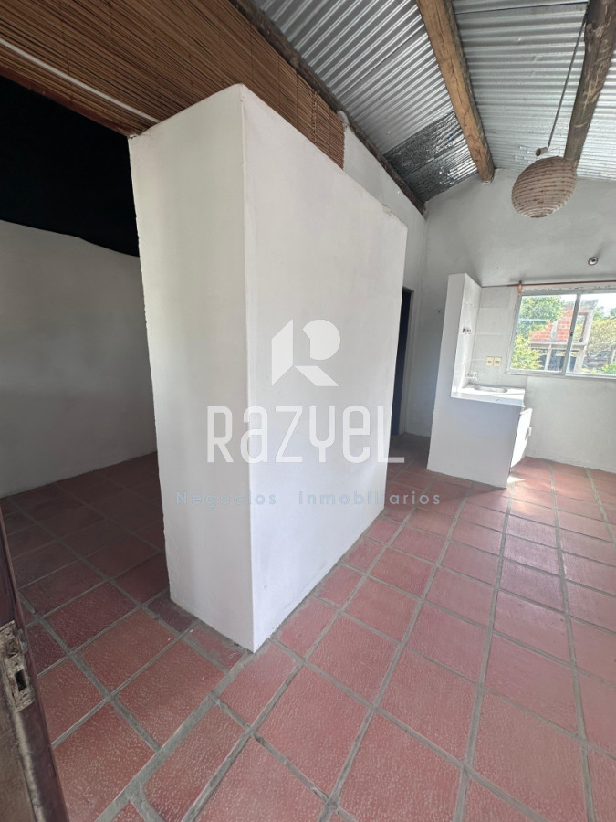 Casa ID.1076 - Dos viviendas en un mismo padrón, prontas para generar renta desde el primer día. Balneario Buenos Aires