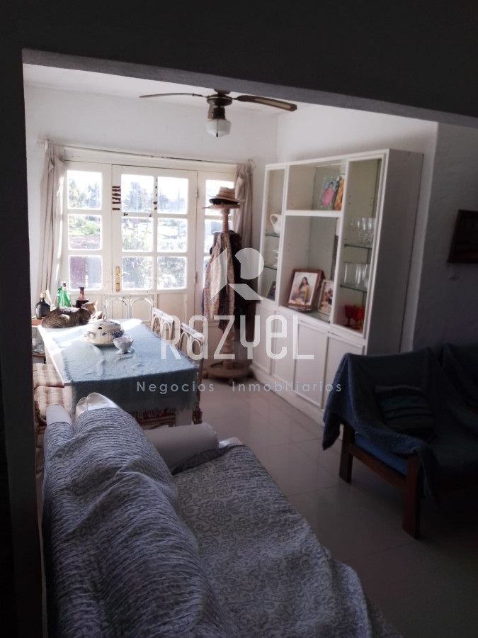 Casa ID.476 - Casa y comercio en Venta Bal B.A.