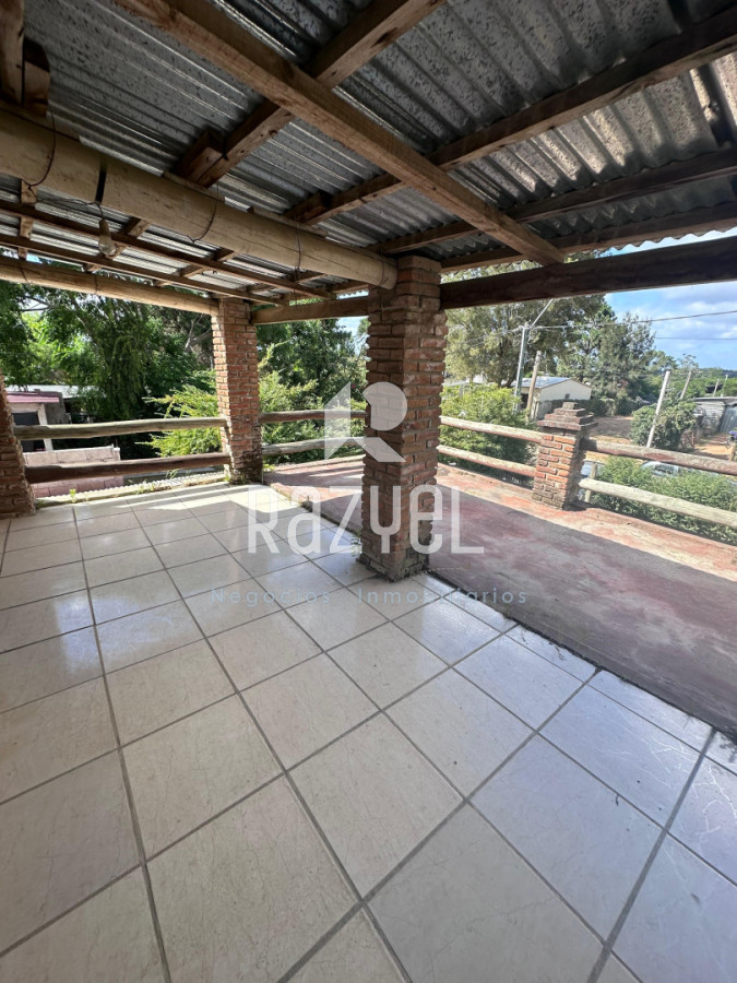 Casa ID.1076 - Dos viviendas en un mismo padrón, prontas para generar renta desde el primer día. Balneario Buenos Aires