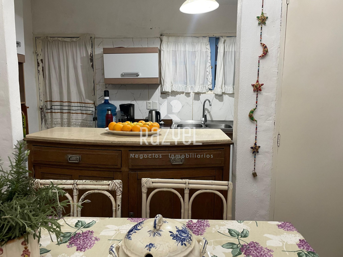 Casa ID.476 - Casa y comercio en Venta Bal B.A.