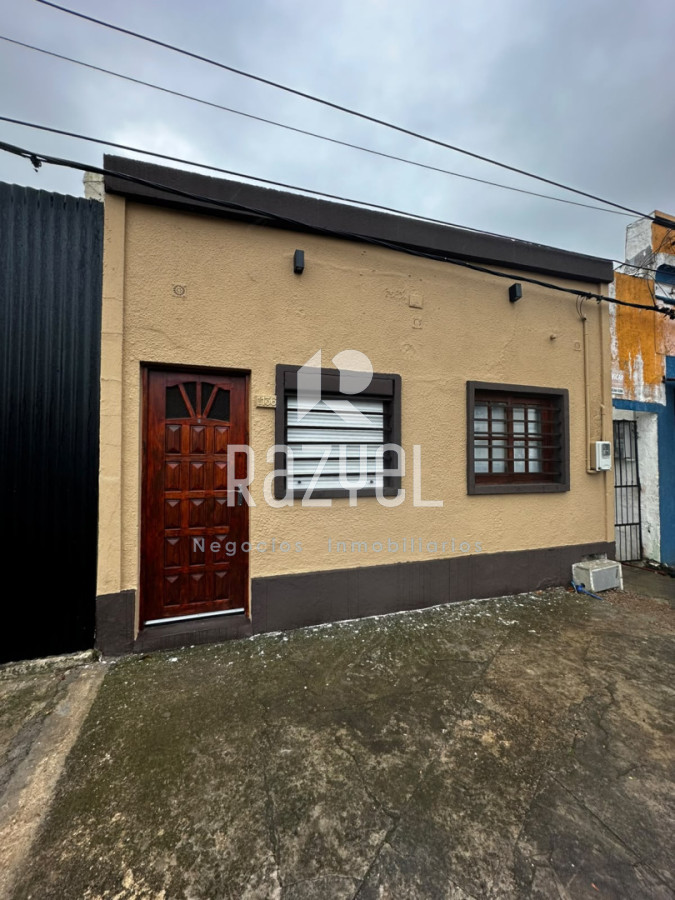 Casa ID.1274 - Propiedad Bien Ubicada En San Carlos . Ideal Vivienda O Inversión