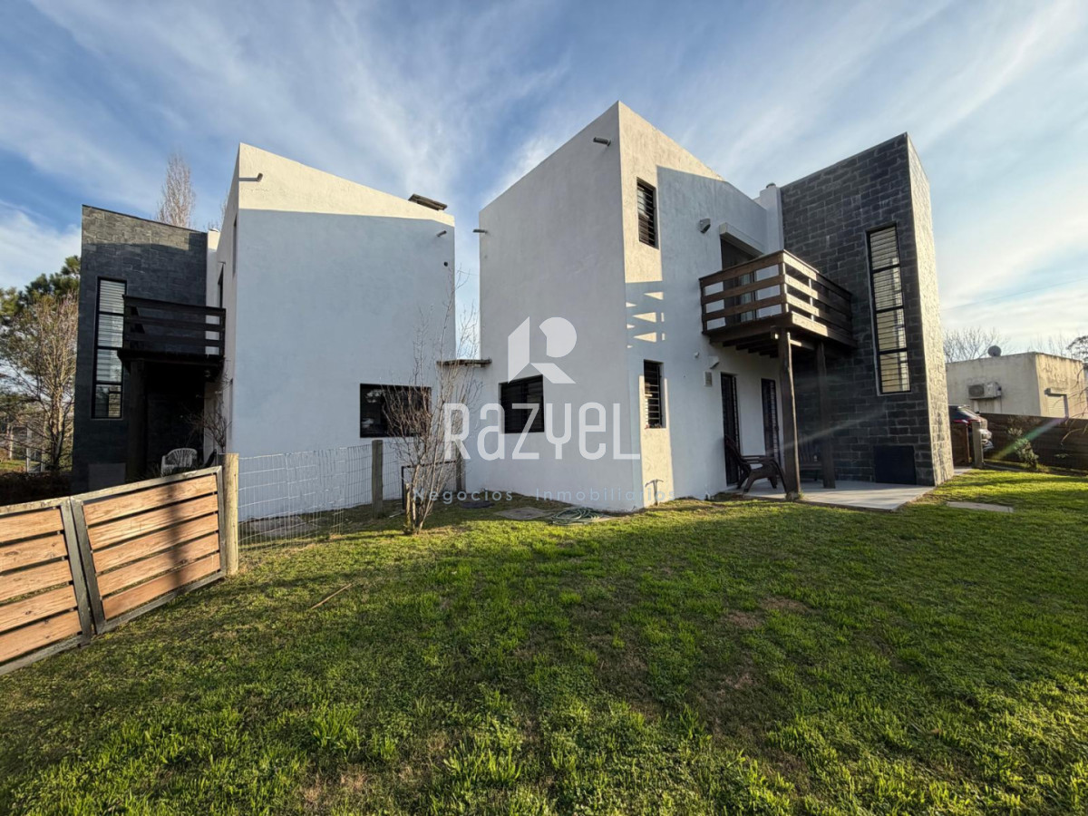 Casa ID.1287 - Casa en venta Pinares 4 dormitorios
