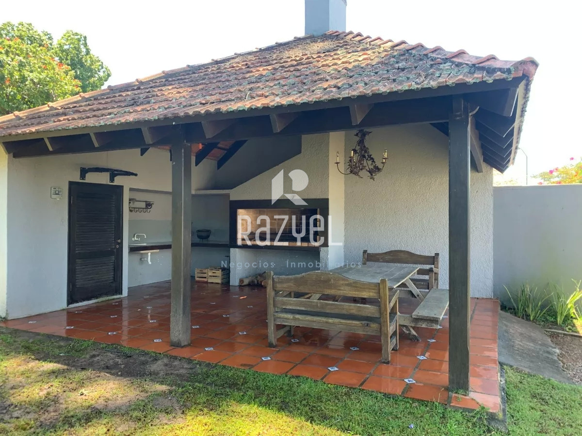 Casa ID.620 - Casa 4 dormitorios, 4 baños Beverly Hills