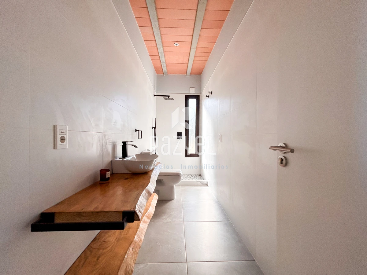 Casa ID.1020 - Casa en venta Club del Lago, Punta Ballena