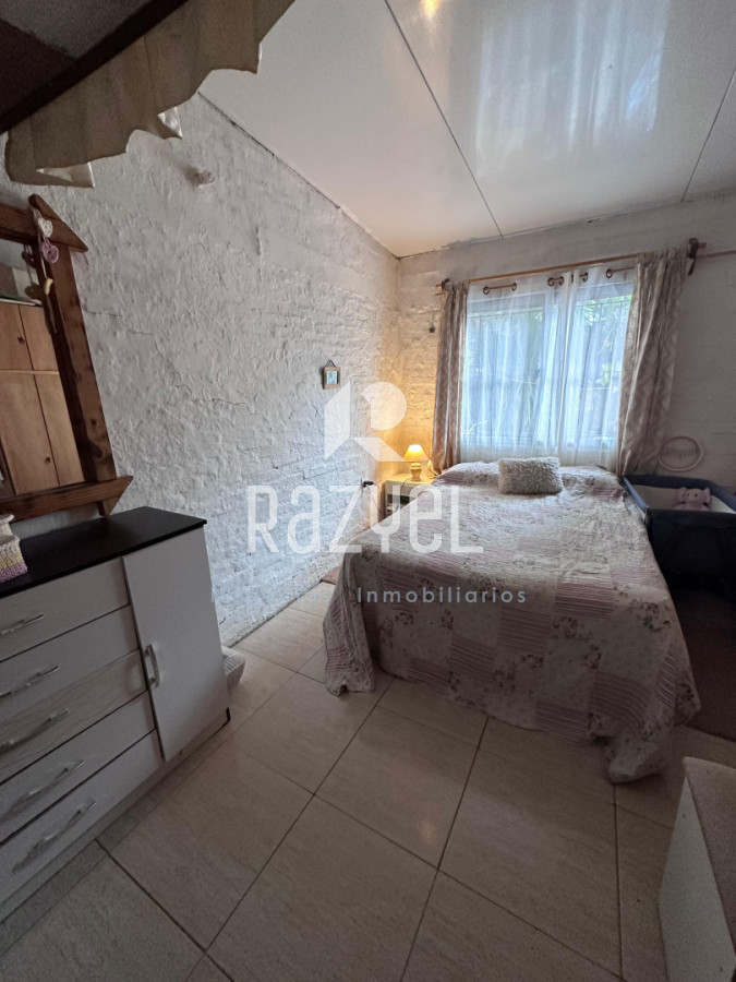 Casa ID.1236 - “Dos casas en un padrón , San Carlos .No apta banco”