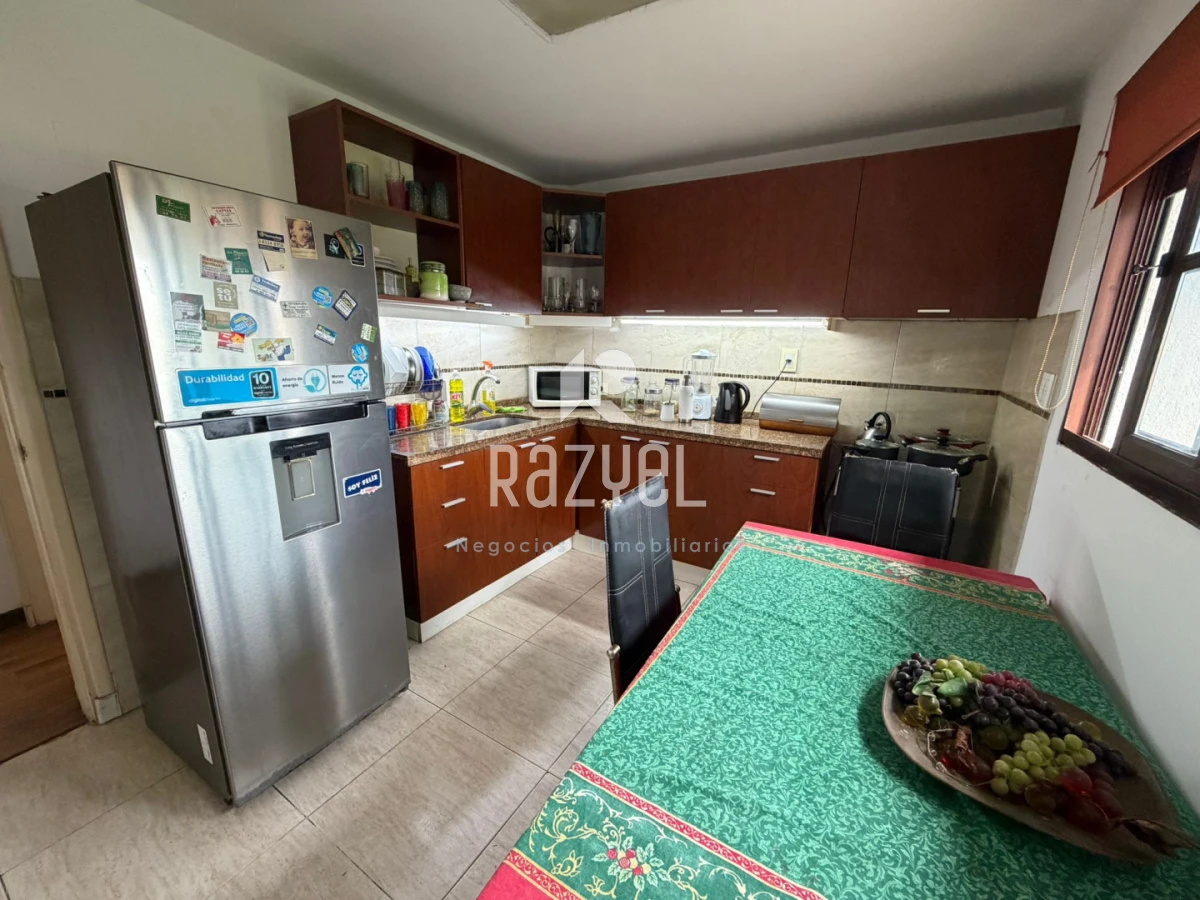 Casa ID.1265 - Hermosa casa en venta en Pinares terreno esquinero