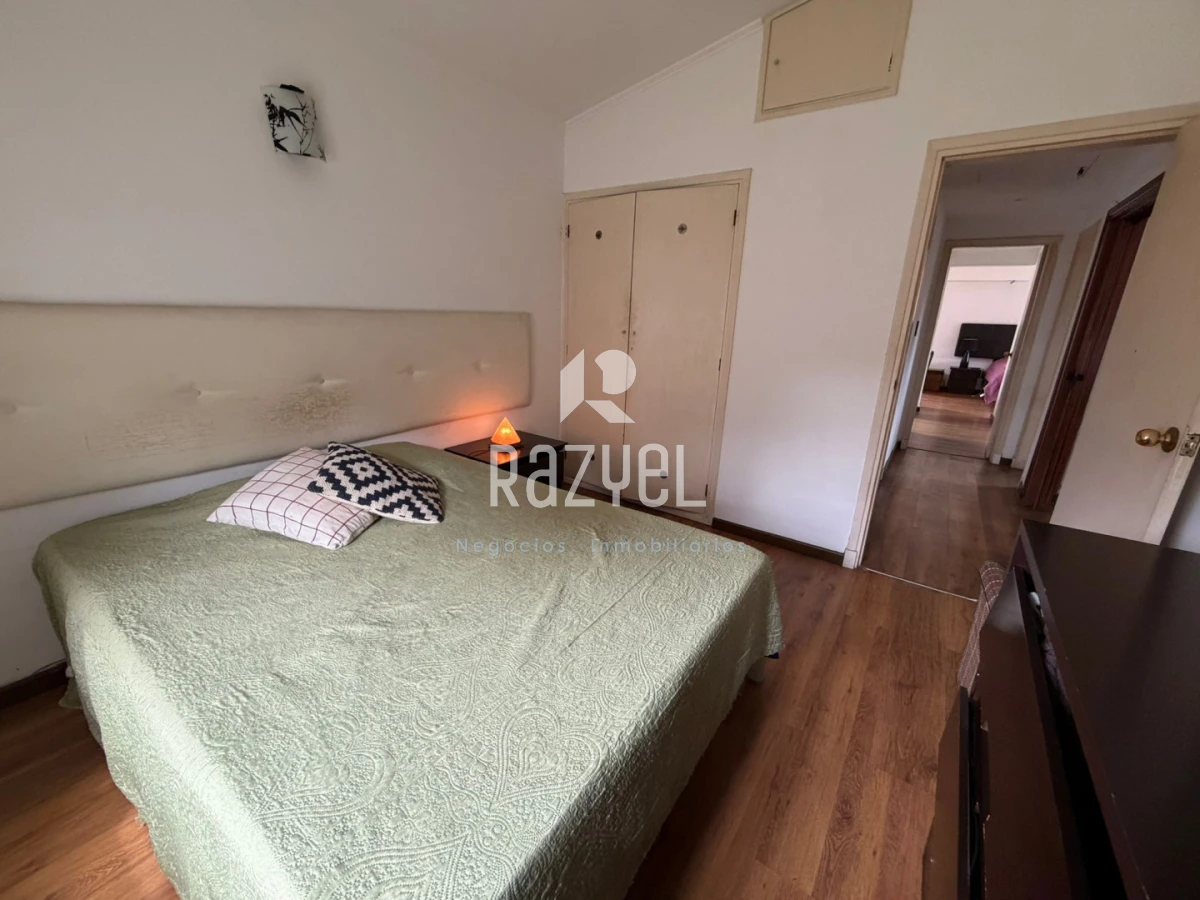 Casa ID.1265 - Hermosa casa en venta en Pinares terreno esquinero