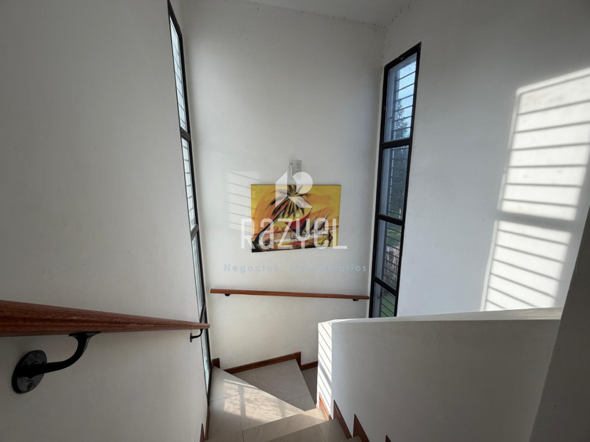 Casa ID.1287 - Casa en venta Pinares 4 dormitorios