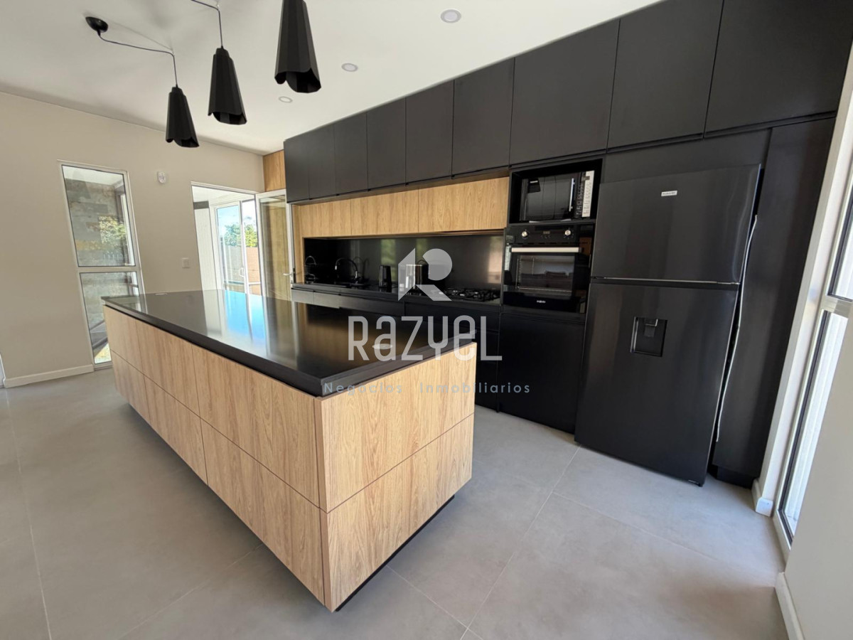 Casa ID.933 - Casa a Estrenar en P 27
