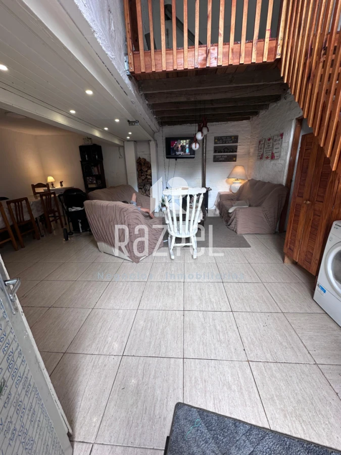 Casa ID.1236 - “Dos casas en un padrón , San Carlos .No apta banco”