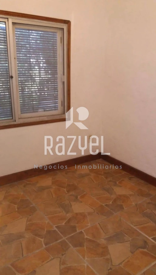 Casa ID.1076 - Casa 2 plantas a 2 cuadras de la playa,3 dorm y 2 baños. Balneario Buenos Aires.