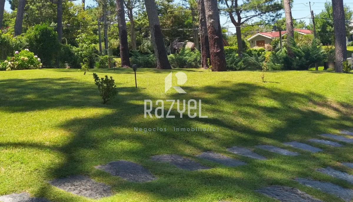 Casa ID.537 - Alquiler Anual a 200 mts del mar