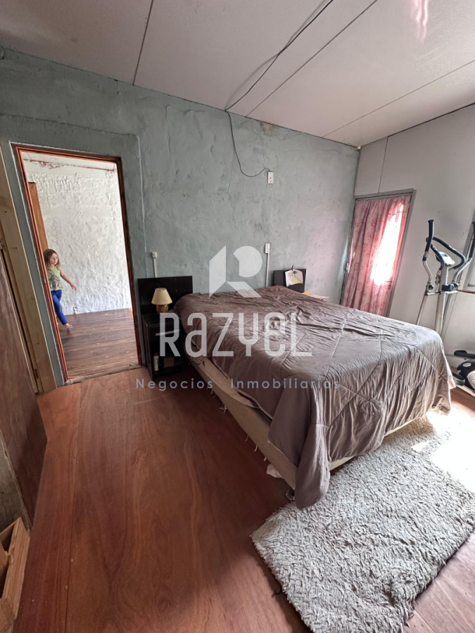 Casa ID.1236 - “Dos casas en un padrón , San Carlos .No apta banco”