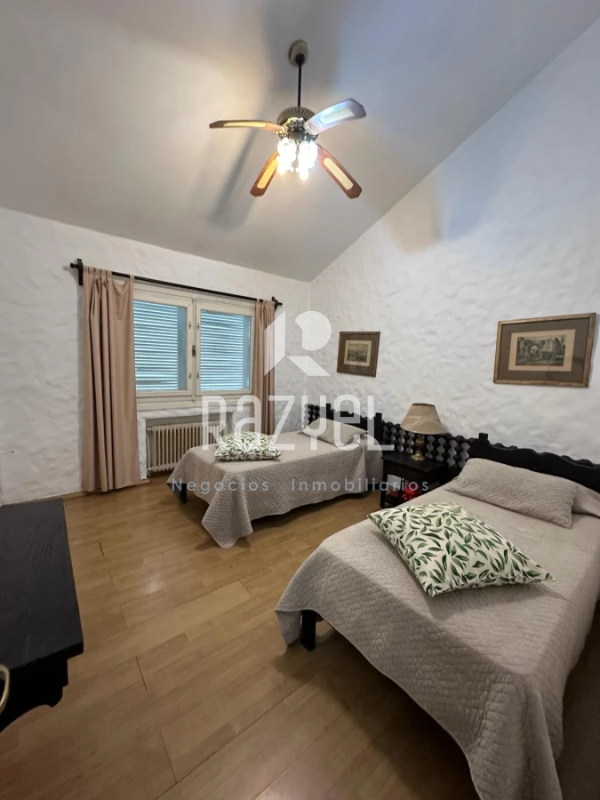 Casa ID.384 - Casa en Alquiler Anual y Venta