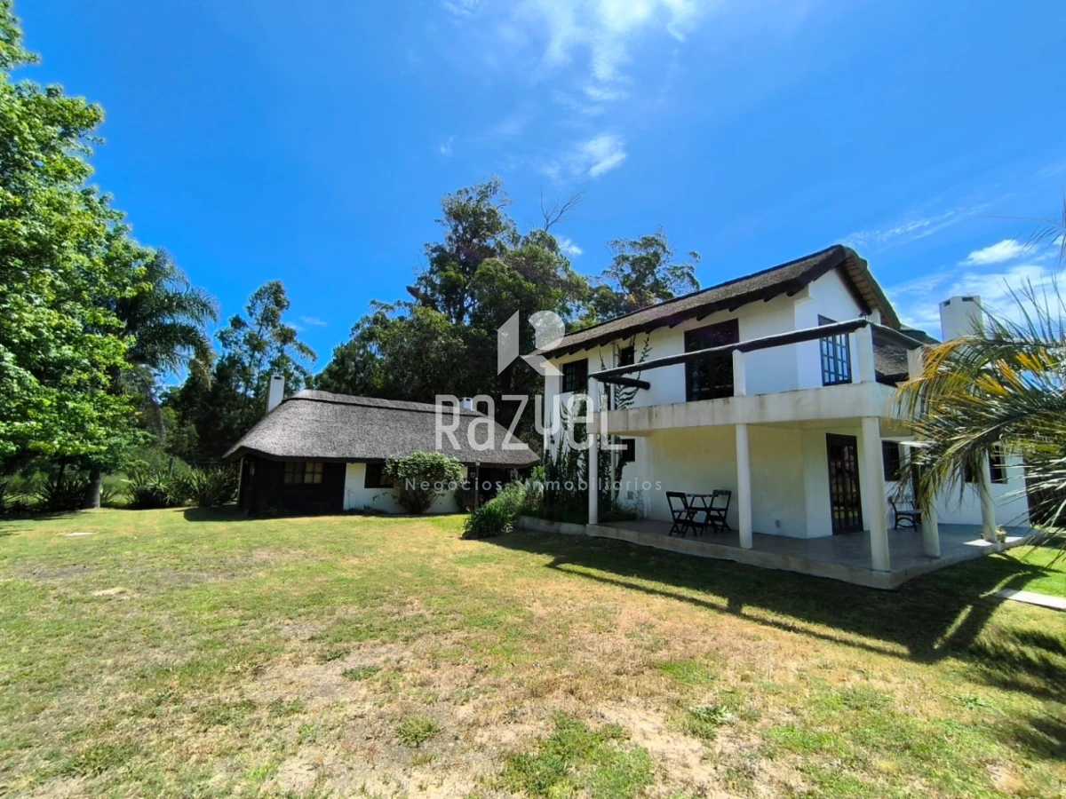 Casa ID.1153 - Casa en Venta. Pinares