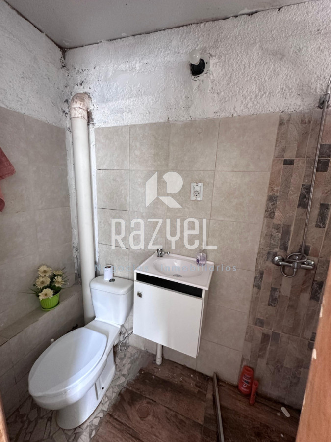 Casa ID.1236 - “Dos casas en un padrón , San Carlos .No apta banco”