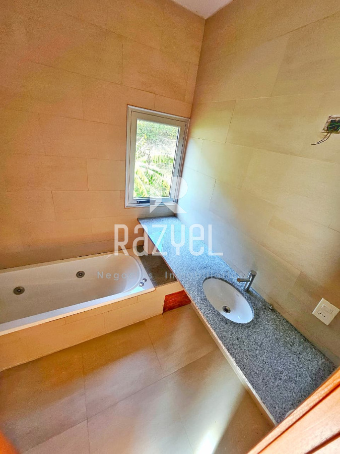 Casa ID.1103 - Casa en club del lago vista al golf 