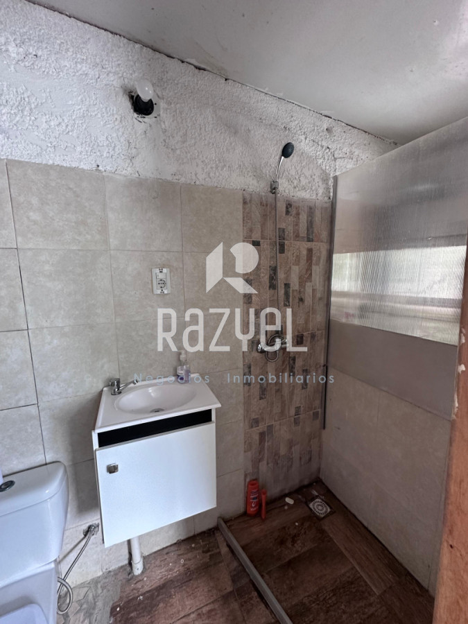 Casa ID.1236 - “Dos casas en un padrón , San Carlos .No apta banco”