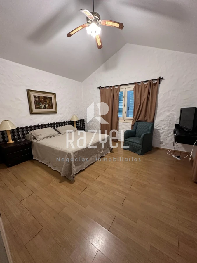 Casa ID.384 - Casa en Alquiler Anual y Venta