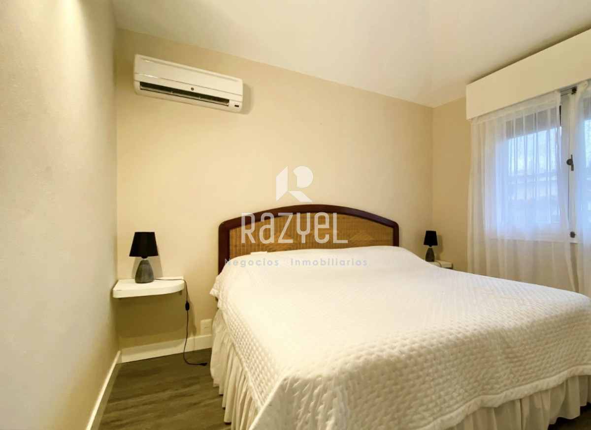 Casa ID.736 - Casa en Playa Mansa con 3 dorm + dep