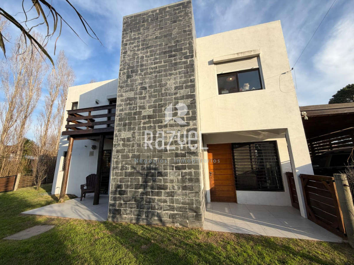 Casa ID.1287 - Casa en venta Pinares 4 dormitorios