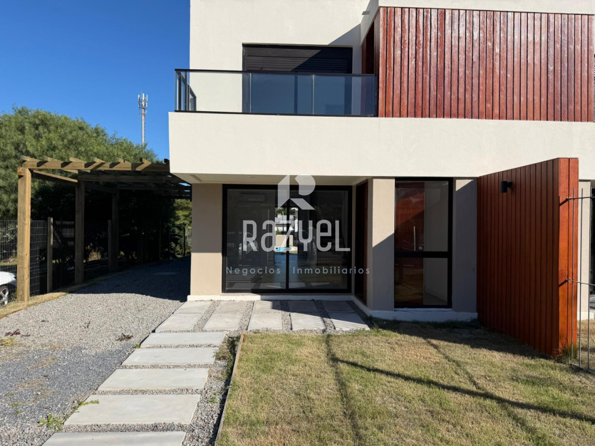 Casa ID.1271 - Casa a Estrenar en Pinares, Punta del Este