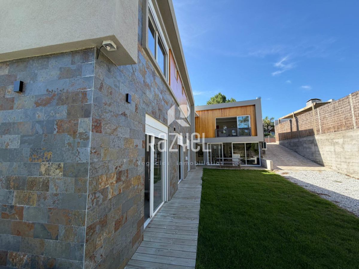 Casa ID.933 - Casa a Estrenar en P 27