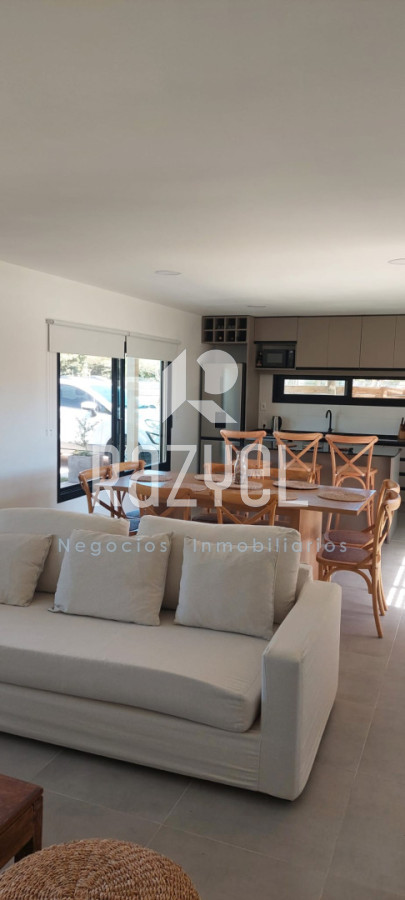 Casa ID.1213 - Casa Moderna en Venta de 3 dormitorios amueblada en Balneario Bs AS