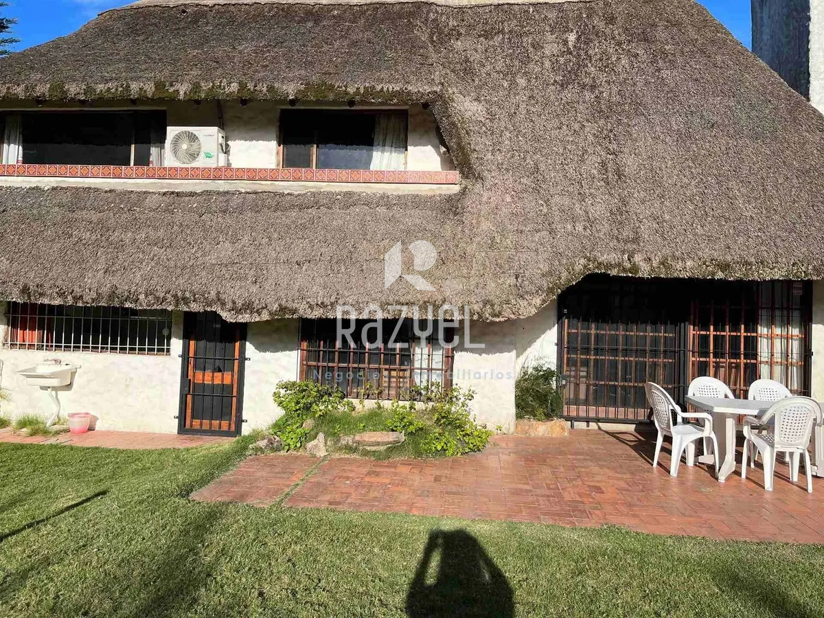 Casa ID.536 - ESPECTACULAR CASA QUINCHO  