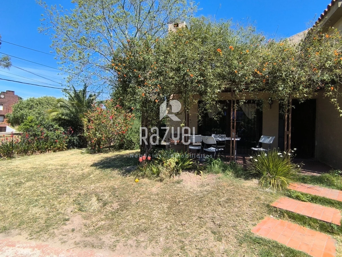 Casa ID.1135 - Cerca del Mar. Barrio Las Delicias.