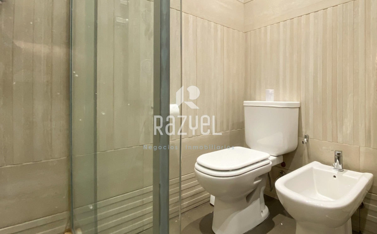 Casa ID.736 - Casa en Playa Mansa con 3 dorm + dep