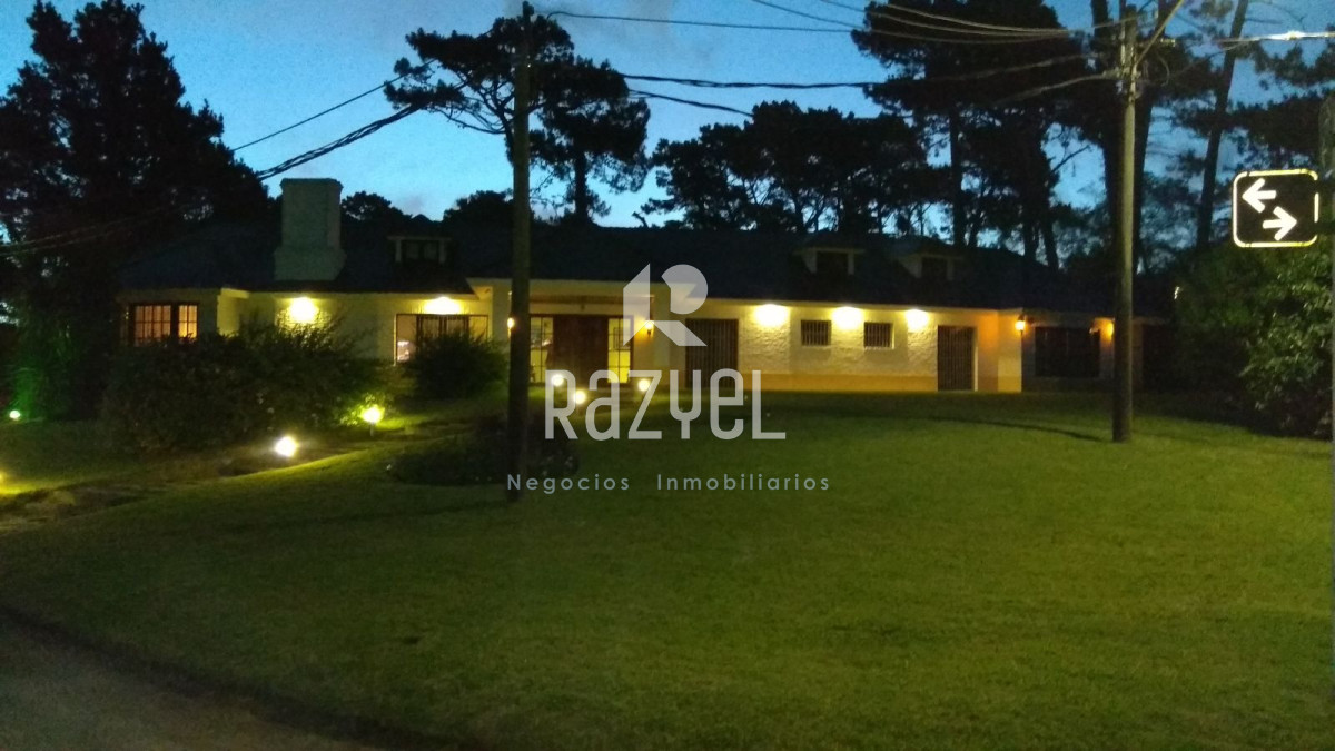 Casa ID.706 - Casa en Punta del Este, Cantegril
