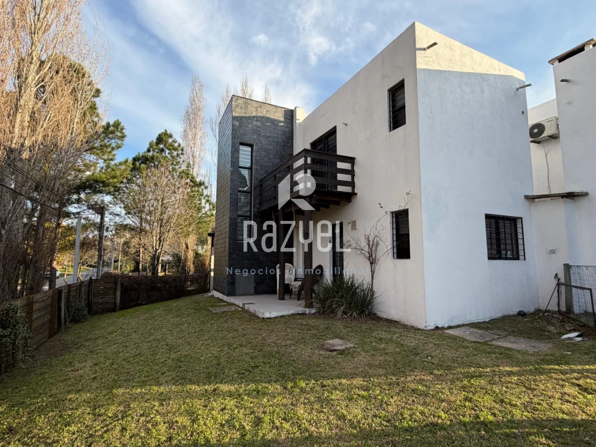Casa ID.1288 - Casa en venta Pinares 3 dormitorios 