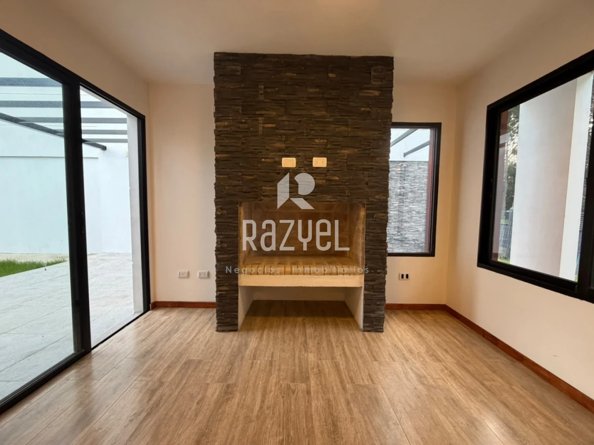 Casa ID.1289 - Casa en venta 3 dormitorios 2 baños Burnett
