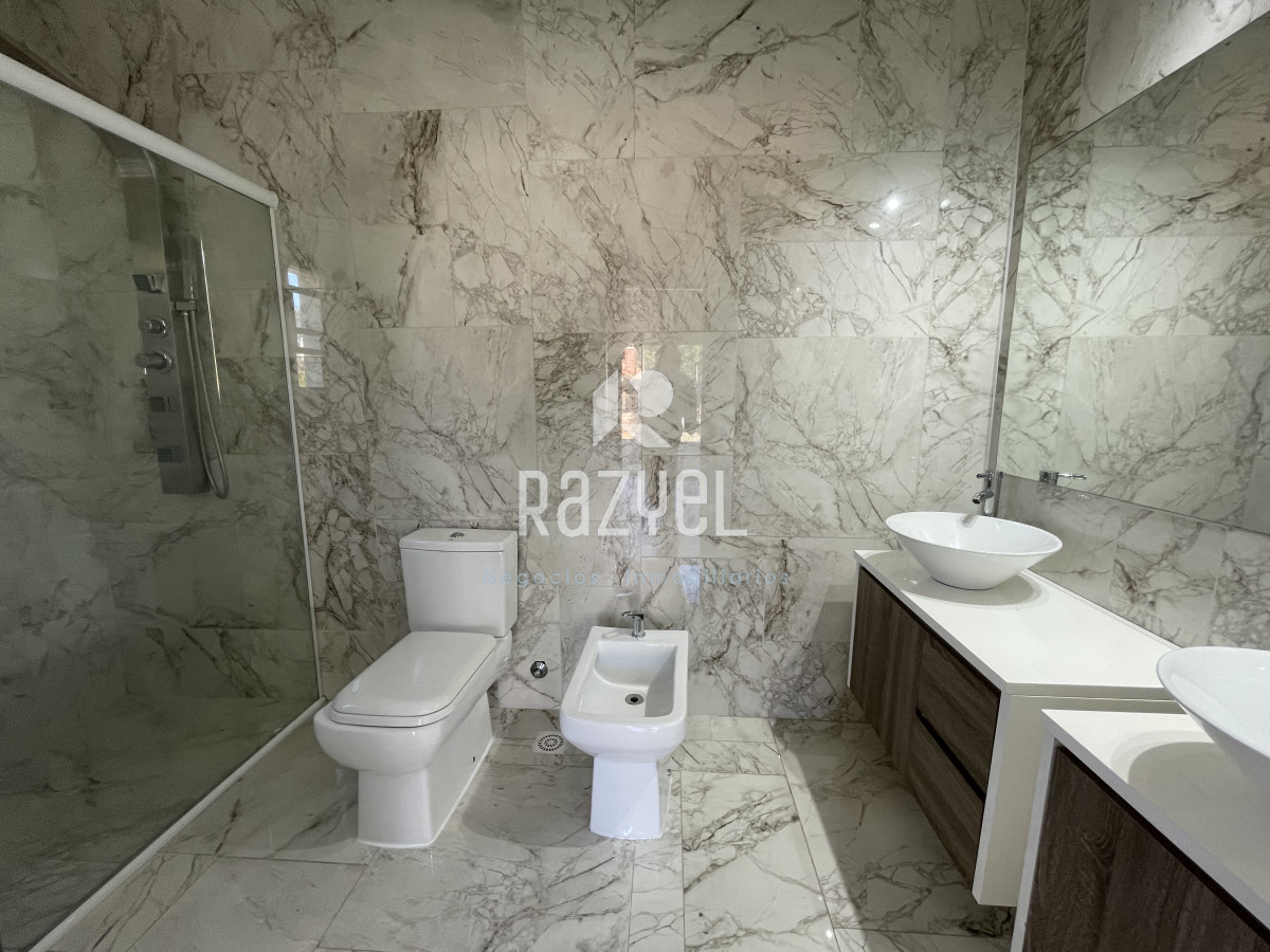 Casa ID.1170 - Casa en Punta del Este, Pinares