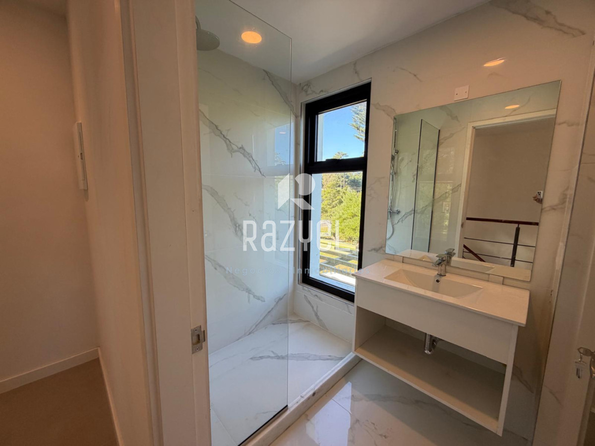 Casa ID.1271 - Casa a Estrenar en Pinares, Punta del Este