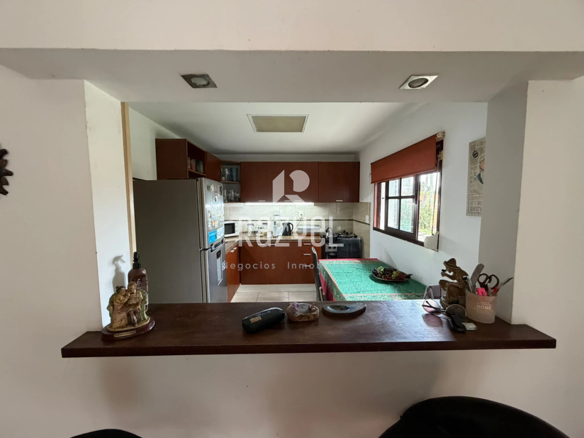 Casa ID.1265 - Hermosa casa en venta en Pinares terreno esquinero